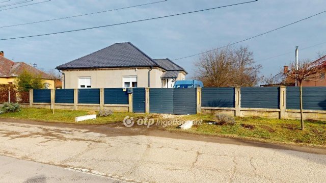 Eladó családi ház, Hejőkeresztúron 38.5 M Ft, 3 szobás