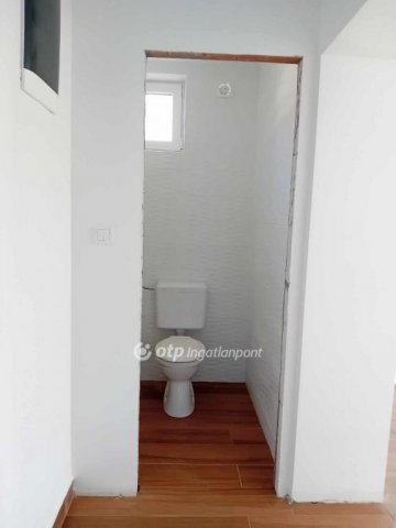 Eladó családi ház, Hajdúszoboszlón 66.5 M Ft, 3 szobás