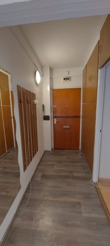 Kiadó panellakás, albérlet, Miskolcon, Középszer utcában