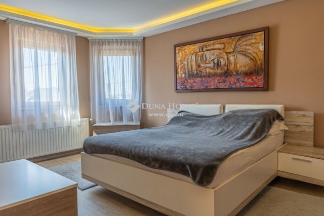 Eladó családi ház, Budapesten, XX. kerületben 159.9 M Ft