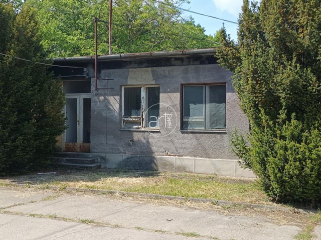 Kiadó ipari ingatlan, Szegeden 120 E Ft / hó