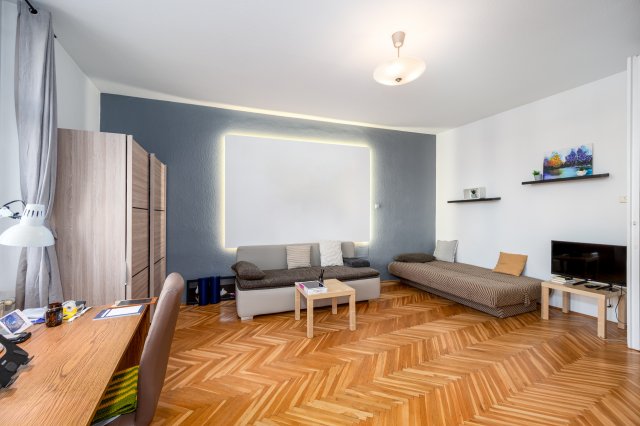 Eladó téglalakás, Budapesten, VI. kerületben 99.9 M Ft, 2 szobás