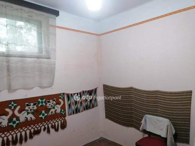 Eladó családi ház, Törökszentmiklóson 5.9 M Ft, 2 szobás