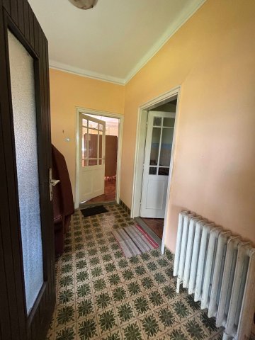 Eladó családi ház, Szirmabesenyőn 38.1 M Ft, 4 szobás