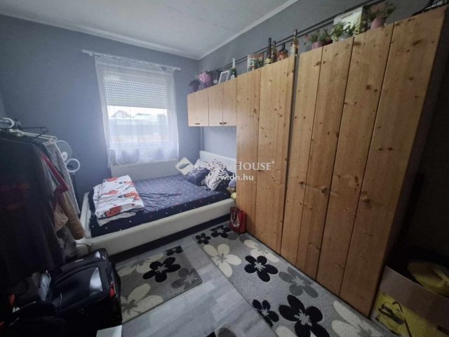 Eladó családi ház, Farmoson 29.5 M Ft, 3 szobás