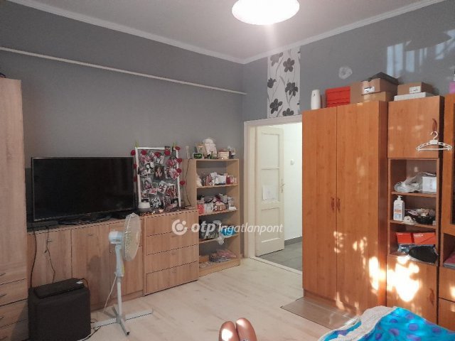 Eladó családi ház, Szegeden 62.9 M Ft, 3 szobás