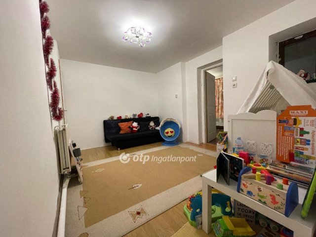 Eladó családi ház, Szigetbecsén 37.99 M Ft, 3+2 szobás