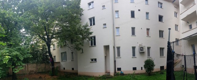 Eladó téglalakás, Sopronban 49.9 M Ft, 4 szobás