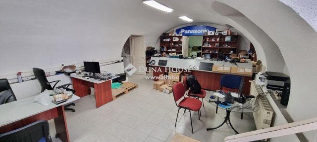 Eladó üzlethelyiség, Kecskeméten 40 M Ft / költözzbe.hu