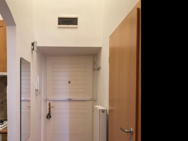 Kiadó téglalakás, albérlet, Pécsett 130 E Ft / hó, 1 szobás