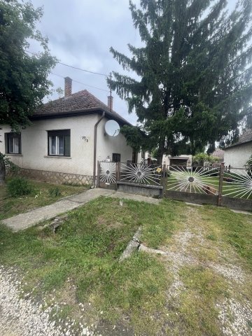 Eladó családi ház, Döbröközön 19.9 M Ft, 4 szobás