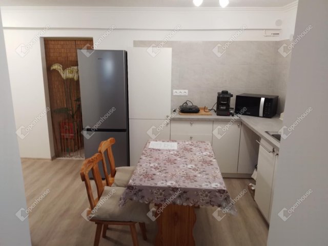 Eladó családi ház, Szabadkígyóson 43.5 M Ft, 5 szobás