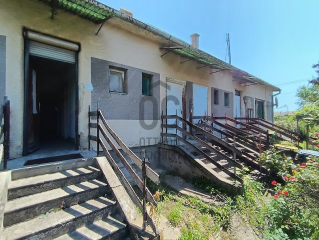 Eladó ikerház, Sárszentlőrincen 10.5 M Ft, 2 szobás