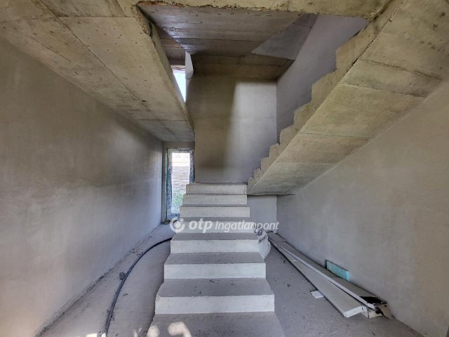 Eladó téglalakás, Budapesten, XVI. kerületben 109.9 M Ft
