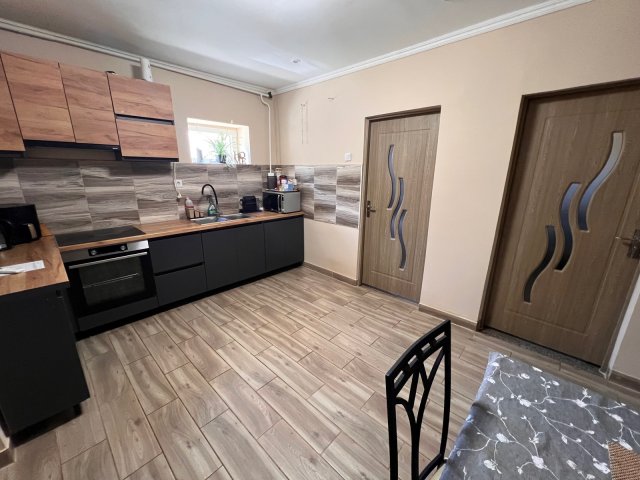 Eladó családi ház, Gávavencsellőn 29.5 M Ft, 2 szobás