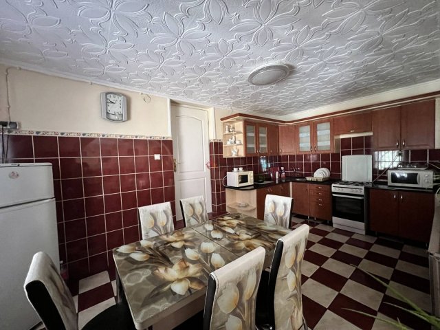Eladó családi ház, Sárbogárdon 55 M Ft, 5 szobás