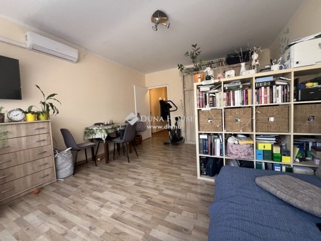 Eladó panellakás, Budapesten, X. kerületben 54 M Ft, 2 szobás