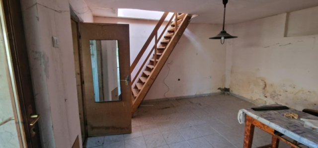 Eladó családi ház, Érden 28.5 M Ft, 4 szobás