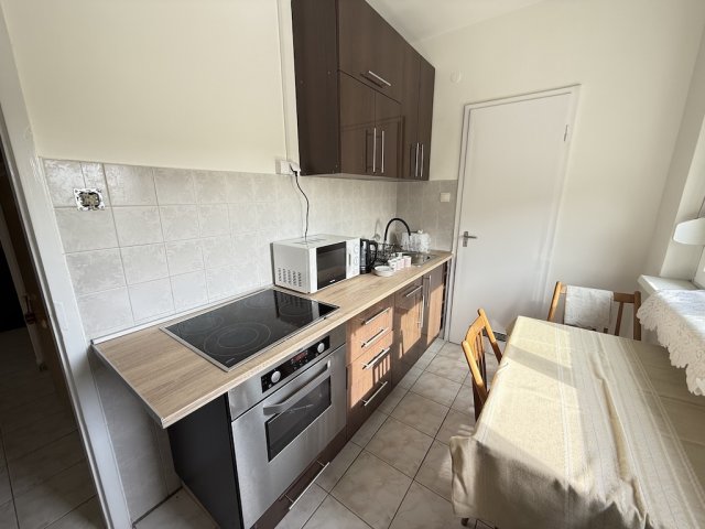 Kiadó panellakás, albérlet, Pakson 150 E Ft / hó, 2 szobás