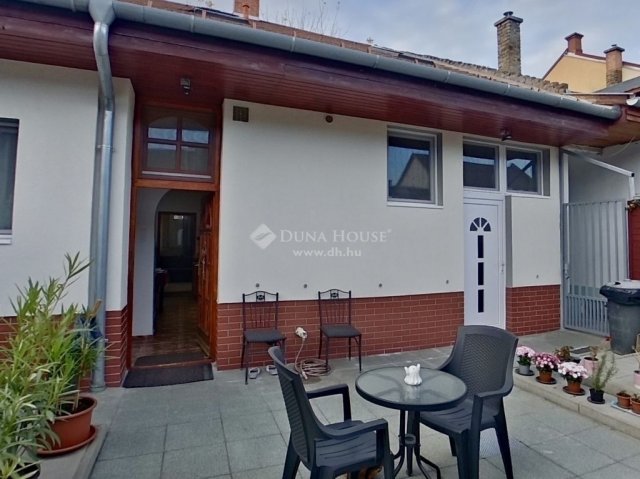 Eladó családi ház, Budapesten, X. kerületben 129.9 M Ft