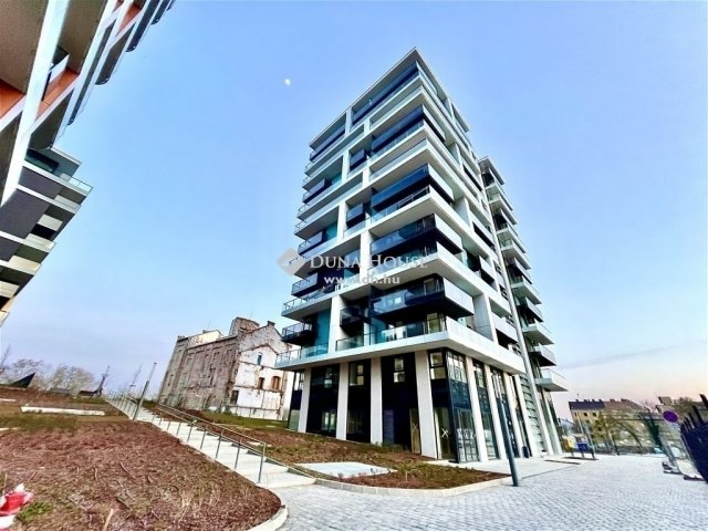 Eladó téglalakás, Budapesten, III. kerületben 104.9 M Ft