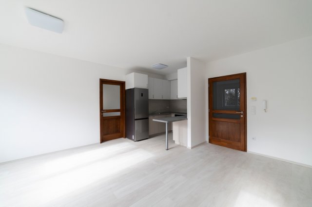 Kiadó iroda, Kecskeméten 180 E Ft / hó, 3+1 szobás