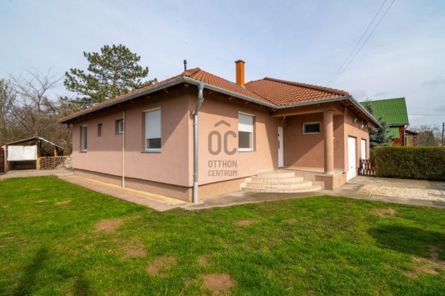 Eladó ikerház, Monorierdőn 66.9 M Ft, 3 szobás