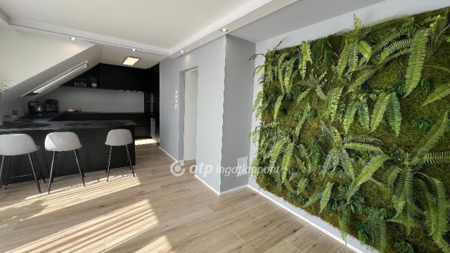 Eladó téglalakás, Gyöngyösön 75.3 M Ft, 4+1 szobás