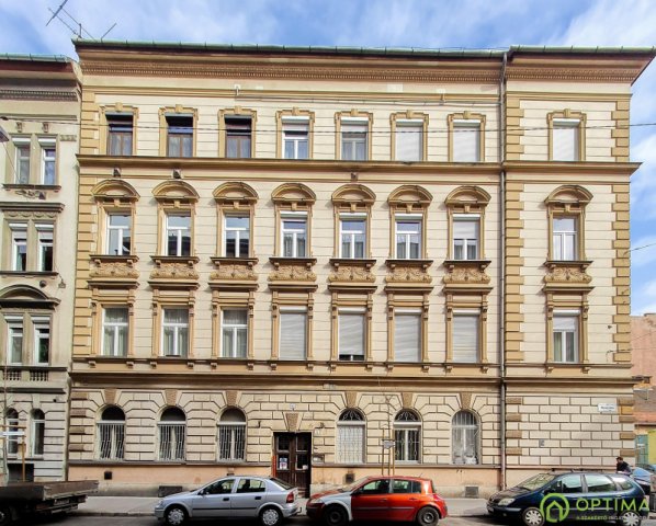 Eladó téglalakás, Budapesten, VII. kerületben, Murányi utcában