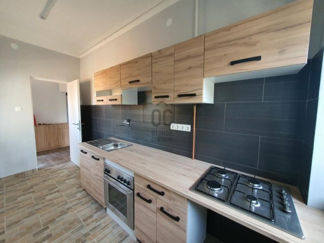 Eladó sorház, Budakeszin 79 M Ft, 2 szobás / költözzbe.hu