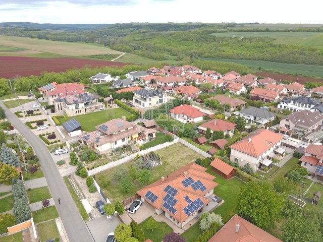Eladó ikerház, Aszódon 75 M Ft, 4 szobás / költözzbe.hu