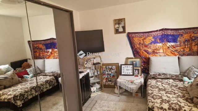 Eladó családi ház, Jászfényszarun 48.9 M Ft, 5 szobás