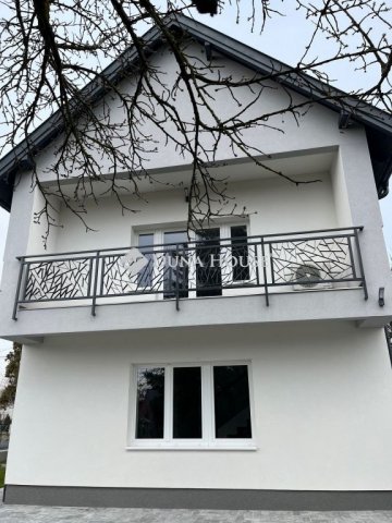 Eladó családi ház, Hévízen 129 M Ft, 5 szobás