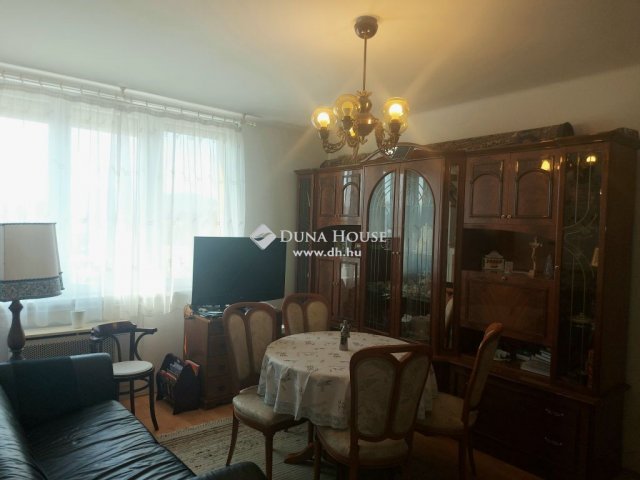 Eladó téglalakás, Szentendrén 61.9 M Ft, 4 szobás