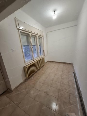 Eladó családi ház, Jászladányon 11 M Ft, 2+1 szobás