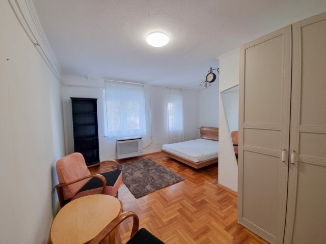 Kiadó téglalakás, albérlet, Nyíregyházán 160 E Ft / hó