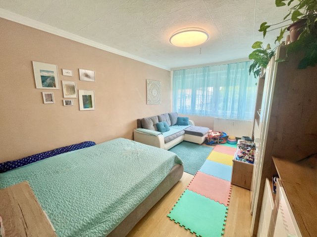 Eladó panellakás, Debrecenben 62.9 M Ft, 2 szobás