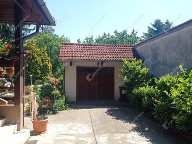 Eladó családi ház, Zalaegerszegen 89 M Ft, 6 szobás