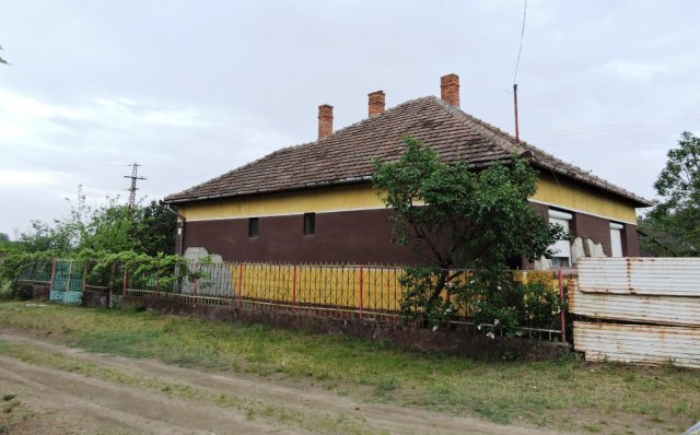 Eladó családi ház, Kecskeméten 34.9 M Ft, 3+1 szobás