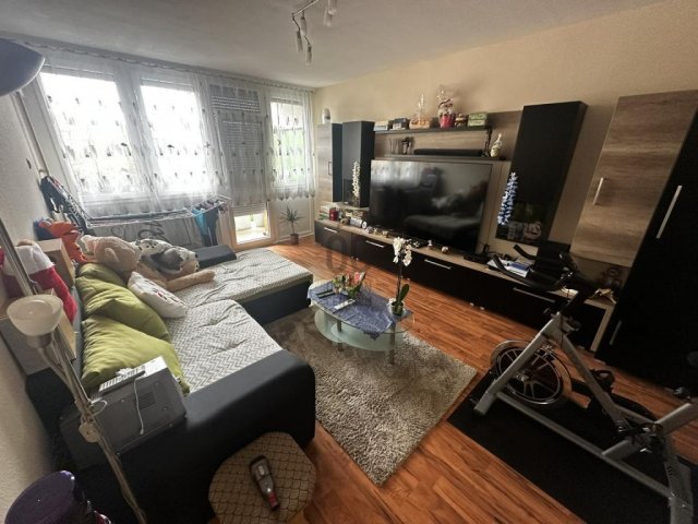 Eladó téglalakás, Zalaegerszegen 39.99 M Ft, 2 szobás