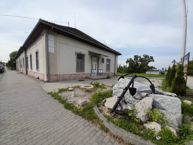 Eladó üzlethelyiség, Lábatlanon 150 M Ft / költözzbe.hu