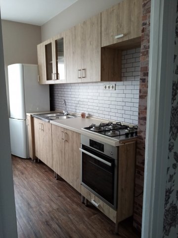 Eladó téglalakás, Dunaújvárosban 30 M Ft, 2 szobás