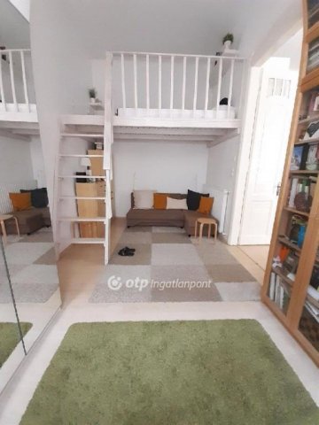 Eladó téglalakás, Budapesten, VI. kerületben 86.5 M Ft