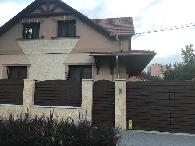 Eladó családi ház, Miskolcon 79.9 M Ft, 5 szobás