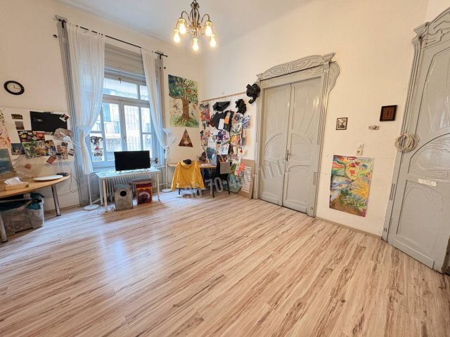 Eladó téglalakás, Budapesten, V. kerületben 165 M Ft, 4 szobás