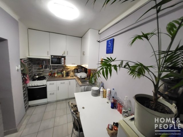 Eladó téglalakás, Szegeden 34.99 M Ft, 1 szobás