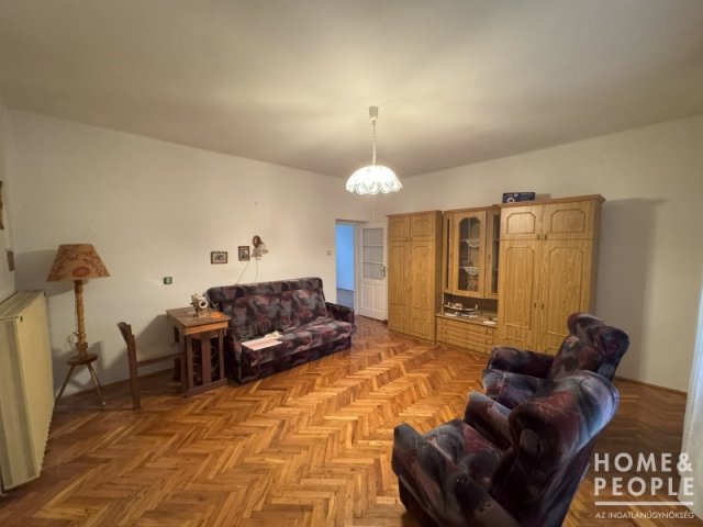 Eladó családi ház, Makón 38 M Ft, 4 szobás