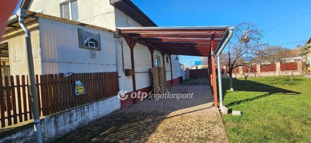 Eladó családi ház, Zagyvarékason 33 M Ft, 5 szobás