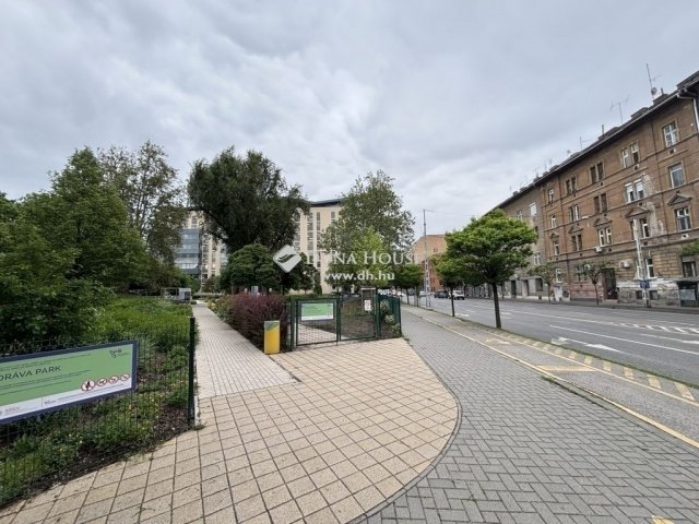 Eladó téglalakás, Budapesten, XIII. kerületben 52.95 M Ft