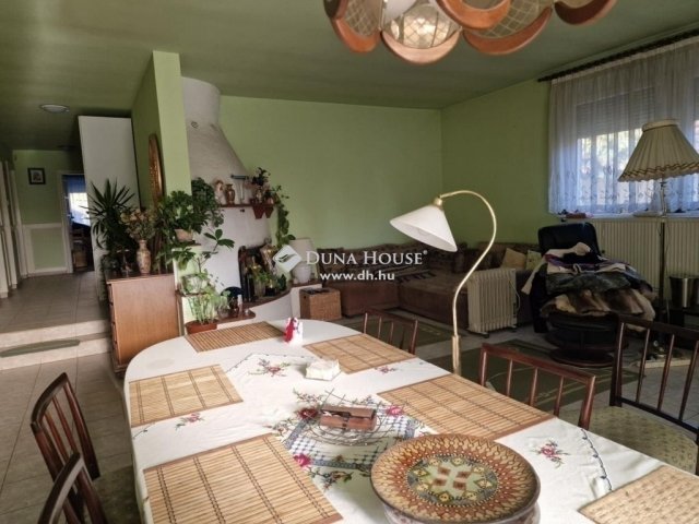 Eladó családi ház, Diósdon 99 M Ft, 4 szobás